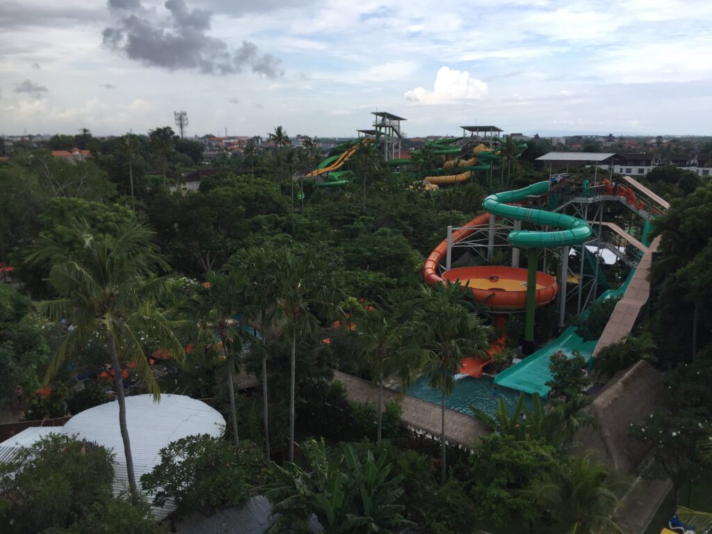 アジアNo.1 ウォーターパーク「Waterbom Bali(ウォーターボム バリ)」で水遊び