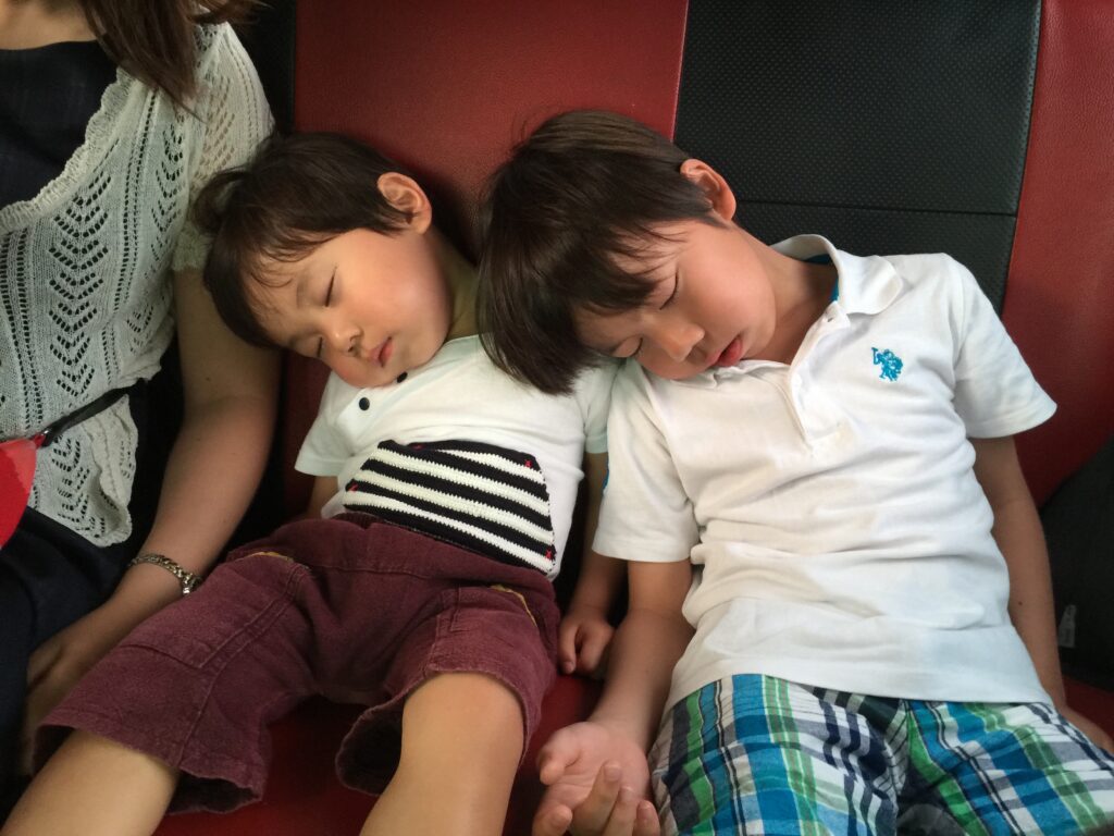 アジアNo.1 ウォーターパーク「Waterbom Bali(ウォーターボム バリ)」のガゼボで休憩