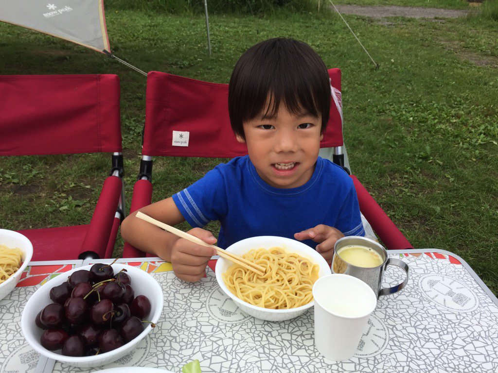 無印良品カンパーニャ嬬恋キャンプ場で食べたパスタとコーンポタージュの朝食