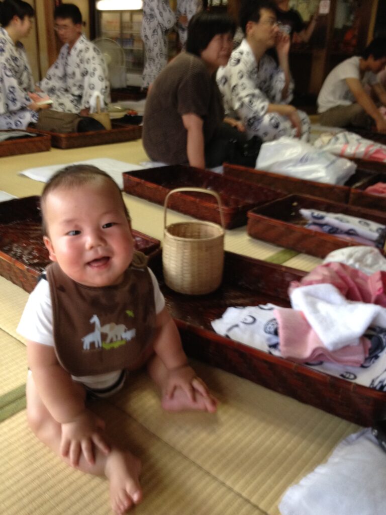 道後温泉本館を子連れ観光｜霊の湯・坊っちゃんの間・夜のライトアップも満喫