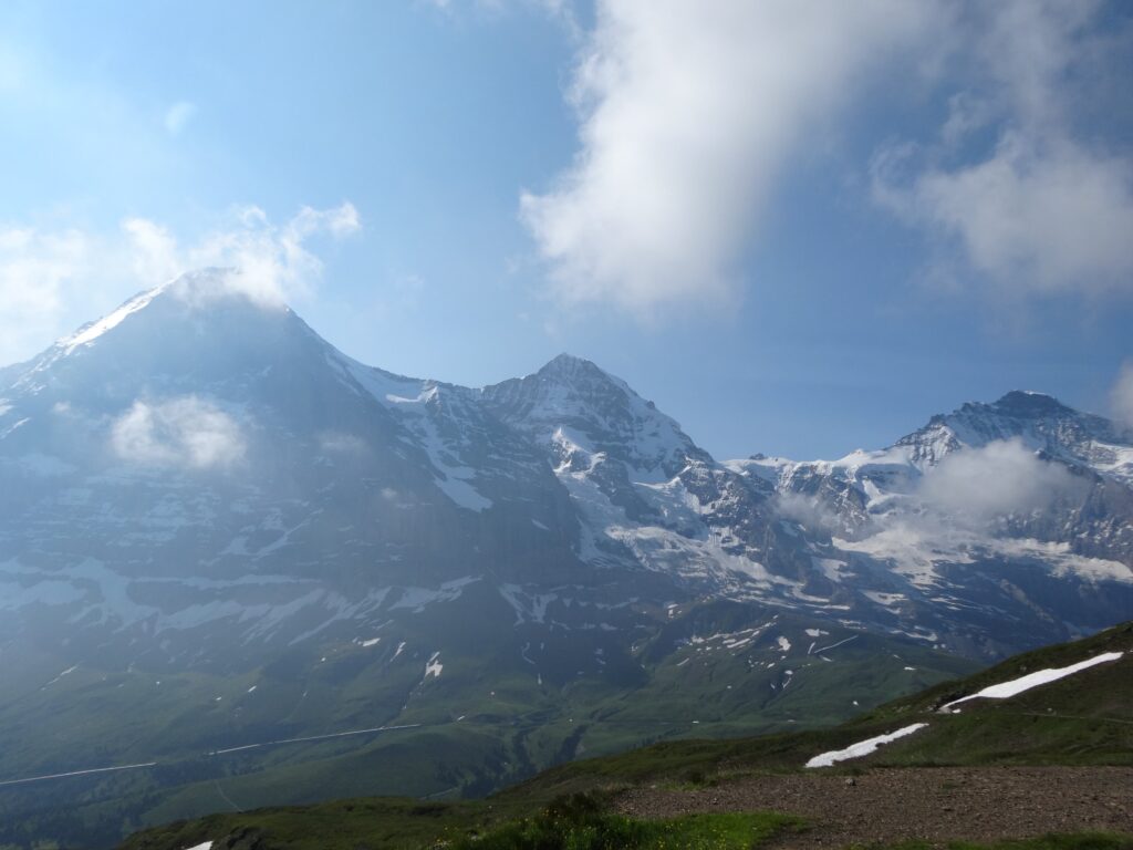 ユングフラウ、メンヒ、アイガーの大パノラマ