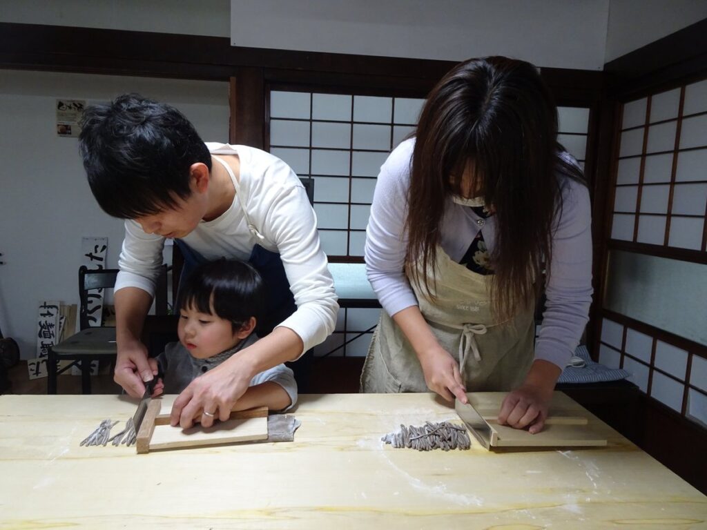 富士吉田での初めての蕎麦打ち体験