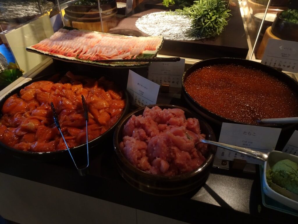 ニニヌプリ名物のなまら海鮮丼