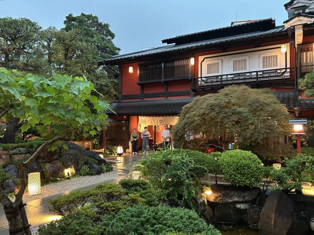 「東京・芝 とうふ屋うかい」～外国人ゲストのおもてなしには鉄板の場所