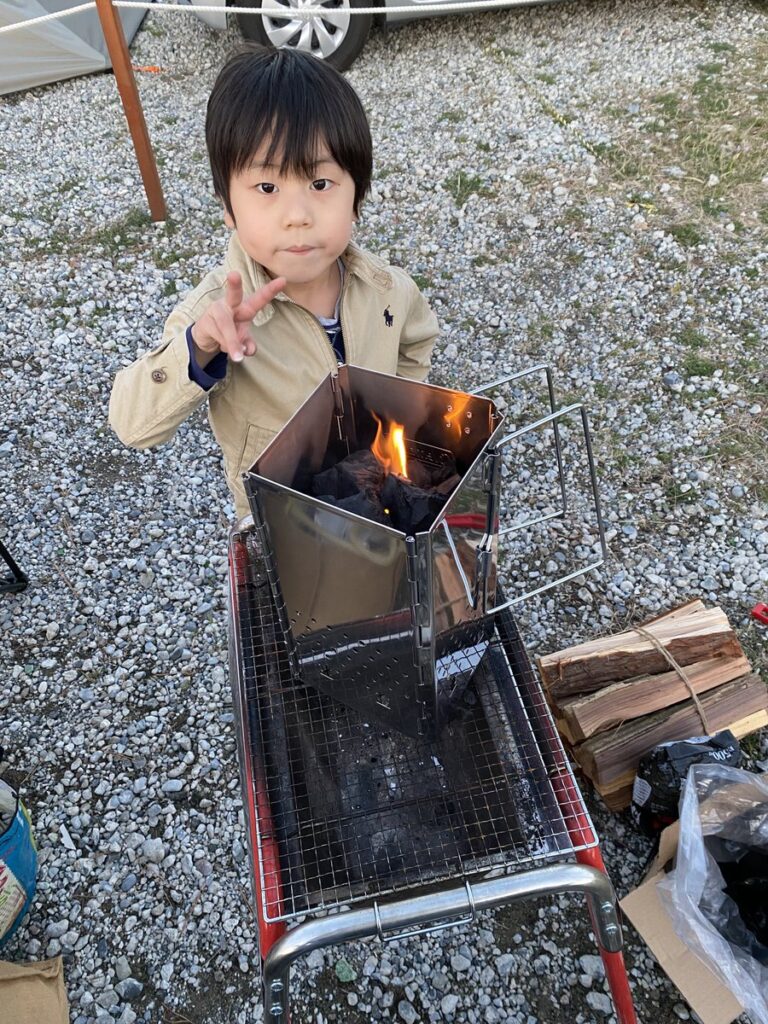 キャンプの火起こしに使ったチャコールスターター