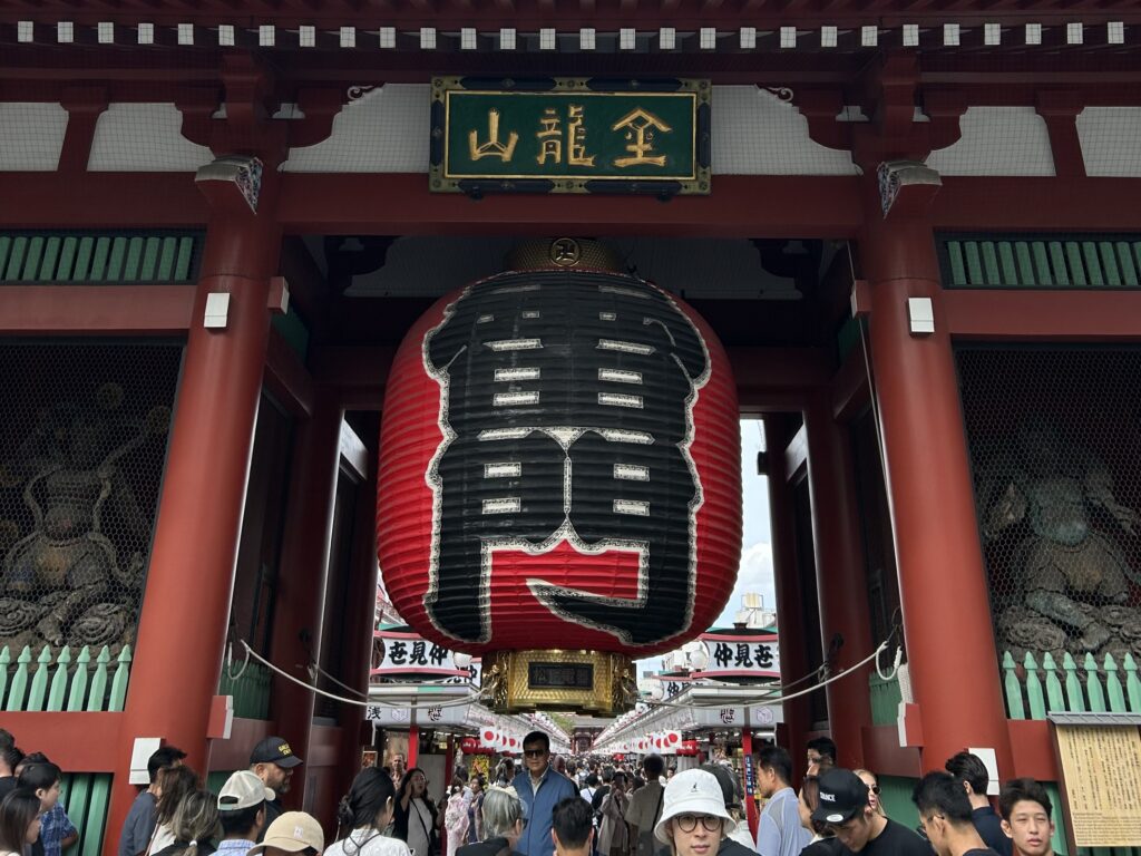 外国人にまず見せたい東京の定番観光スポット：浅草寺