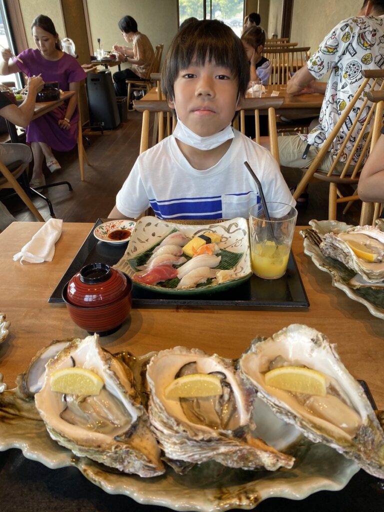 海宮で味わう大粒の岩牡蠣「夏珠」