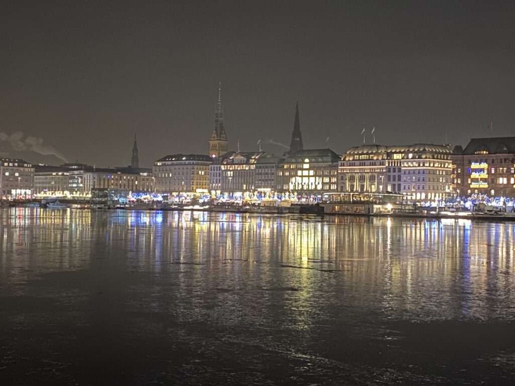 ハンブルクのおすすめ観光スポット：冬のアルスター湖