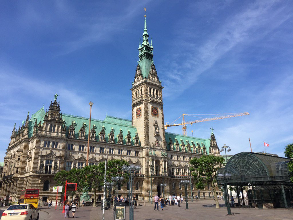 ハンブルクのおすすめ観光スポット：ハンブルク市庁舎