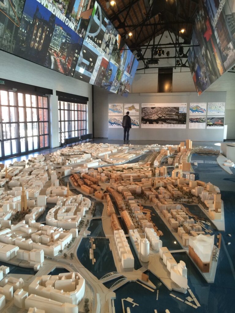 ハンブルクのおすすめ観光スポット：ハーフェン・シティ