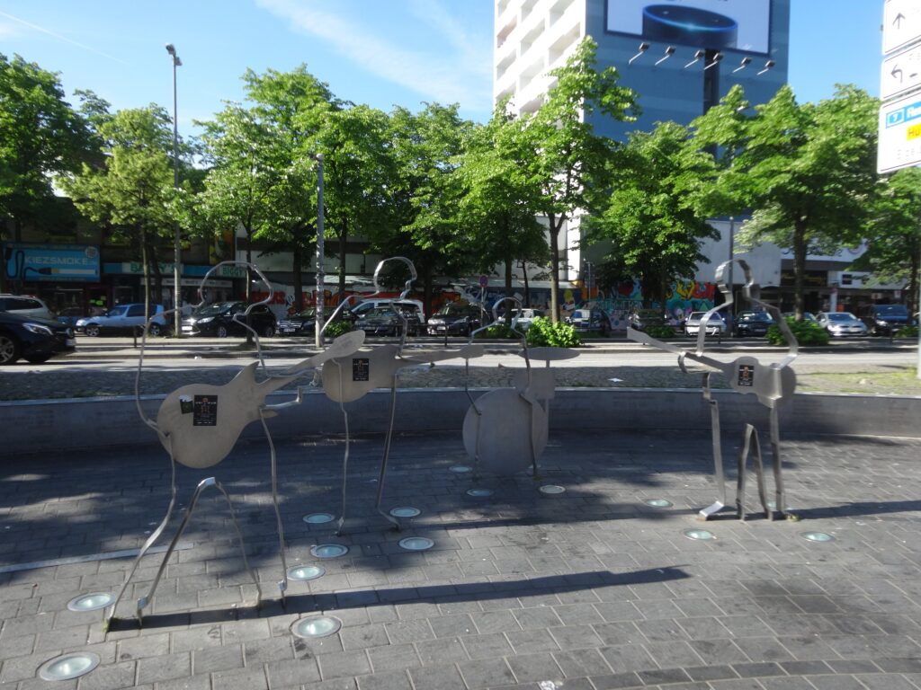 ハンブルクのおすすめ観光スポット：レーパーバーン「ビートルズ広場（Beatles-Platz）」