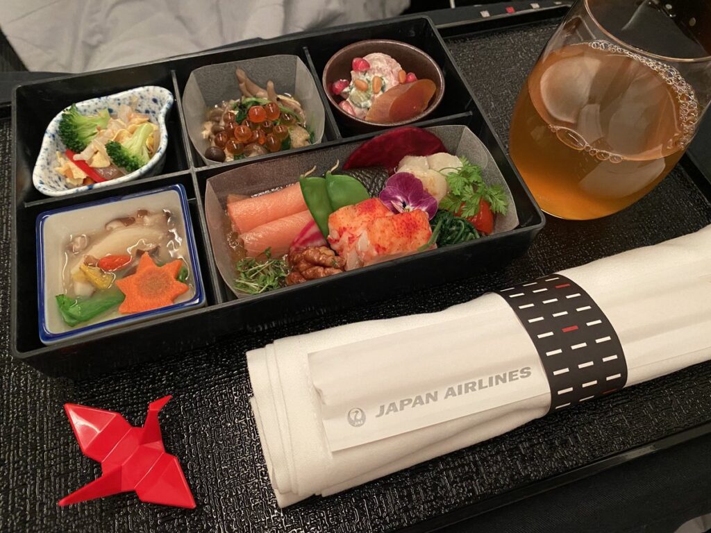 JALビジネスクラスの機内食・彩御膳