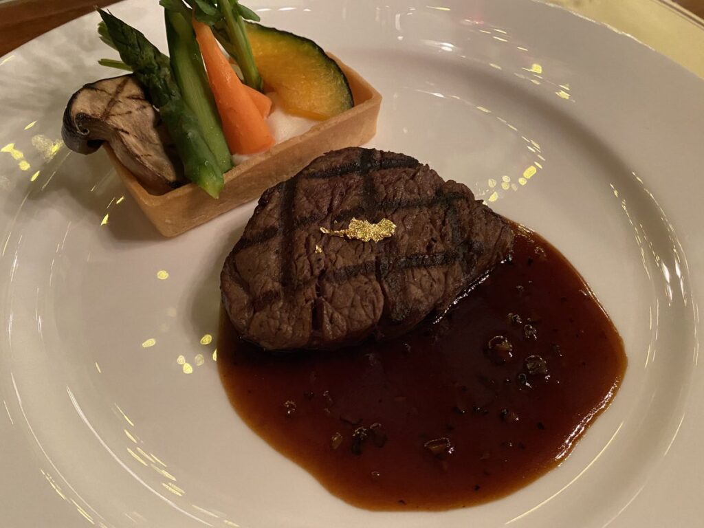 国産牛フィレ肉〜トリュフソース〜