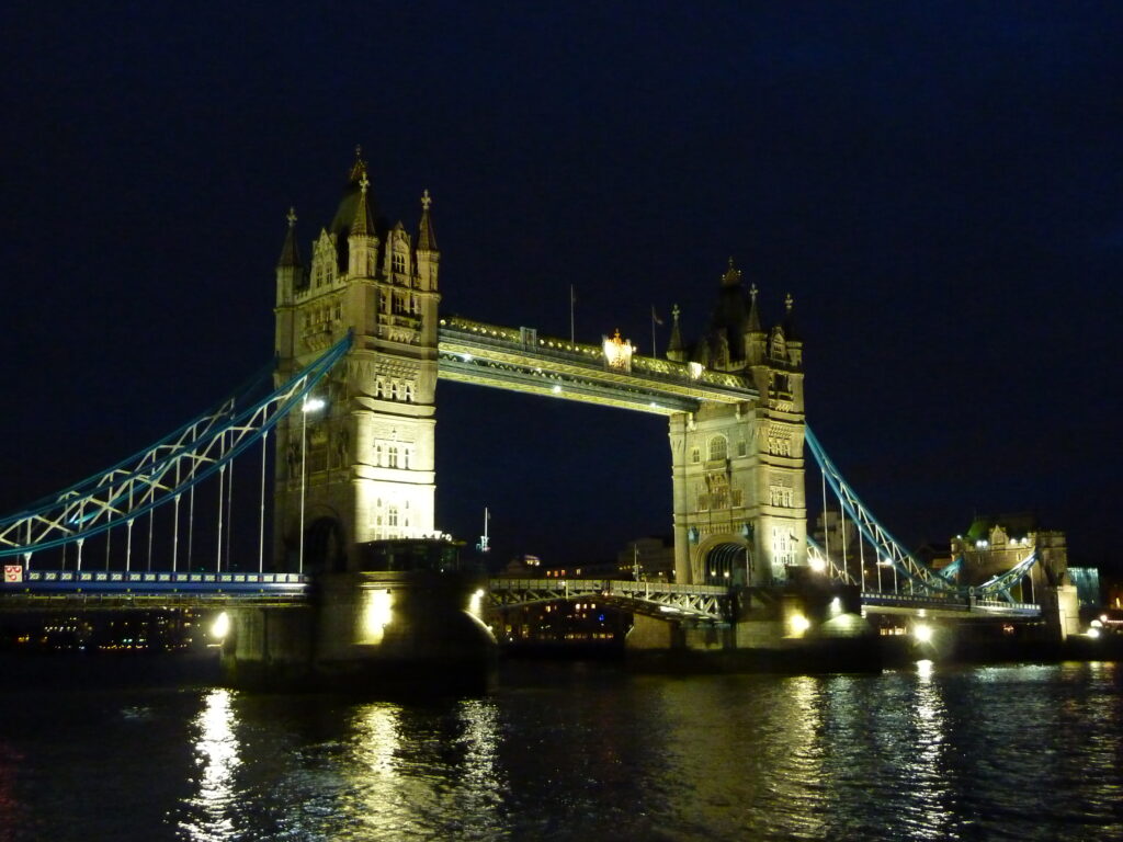 初めてのロンドンで絶対やるべきこと・タワーブリッジ