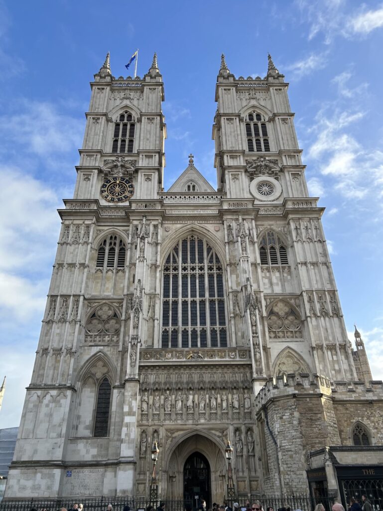 初めてのロンドン観光で絶対やるべきこと:ウェストミンスター寺院