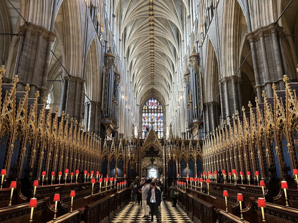 初めてのロンドン観光で絶対やるべきこと:ウェストミンスター寺院