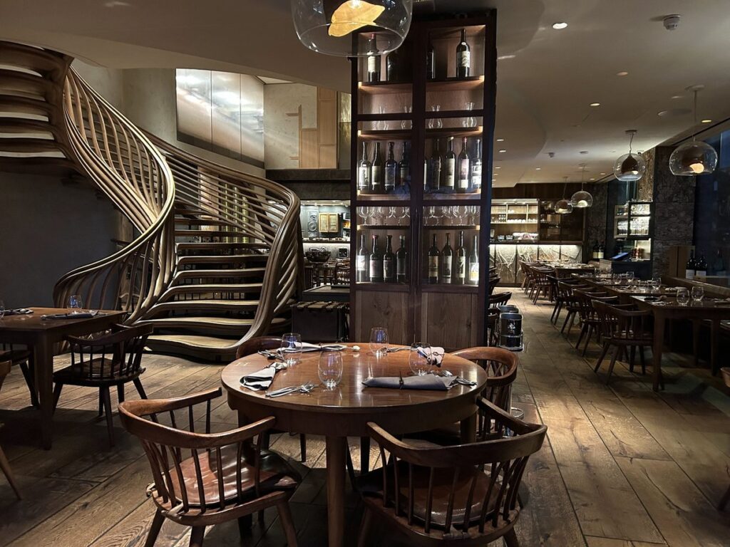 ロンドンのモダン英国料理:HIDE Restaurant