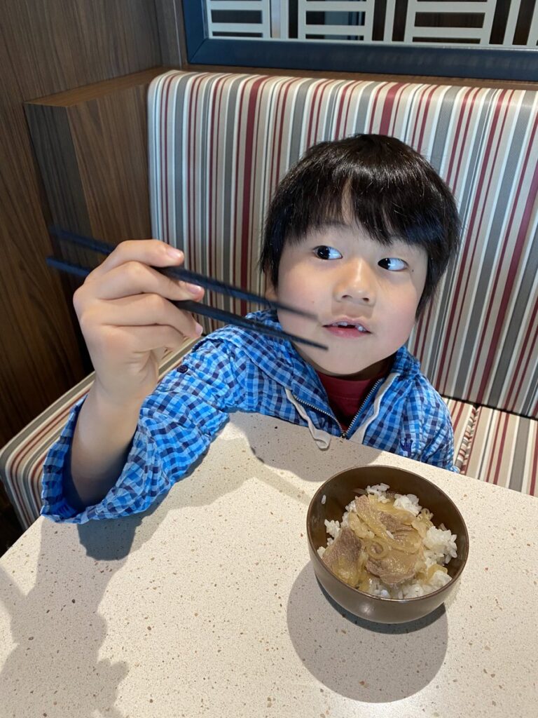 マーケットプレイスのミニ牛丼