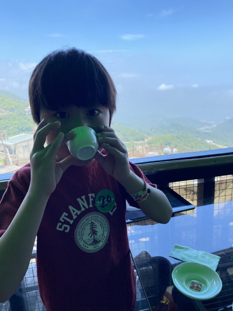 基隆港とツアーバスでの台湾ドル両替に関する案内