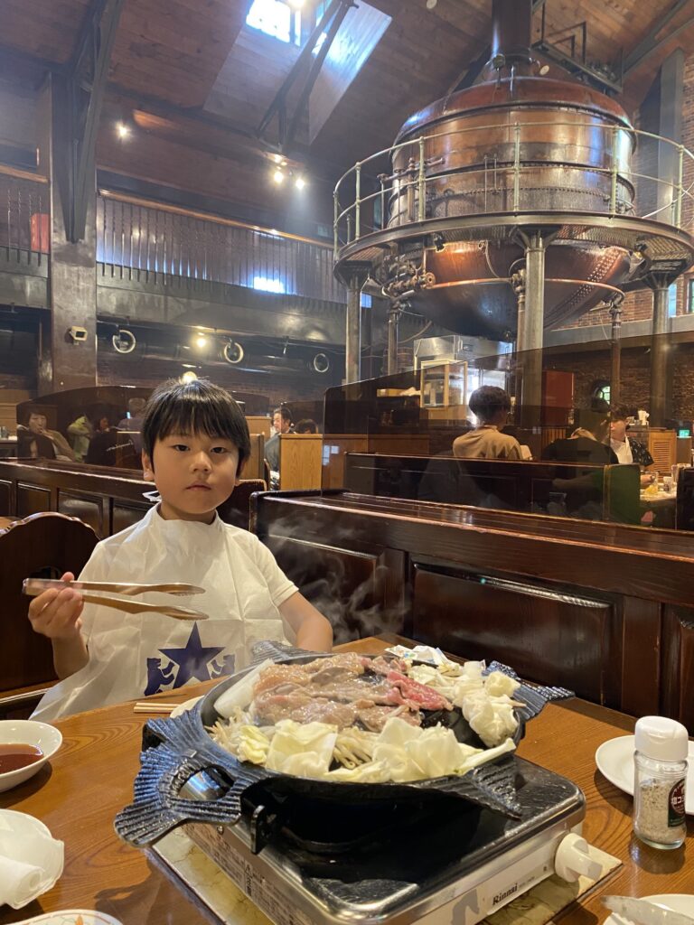 サッポロビール園でジンギスカン食べ放題