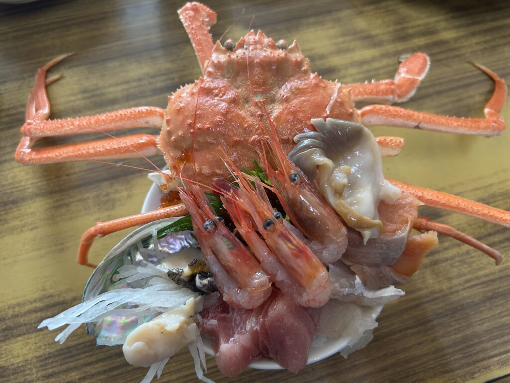 苫小牧「マルトマ食堂」でマルトヨ丼