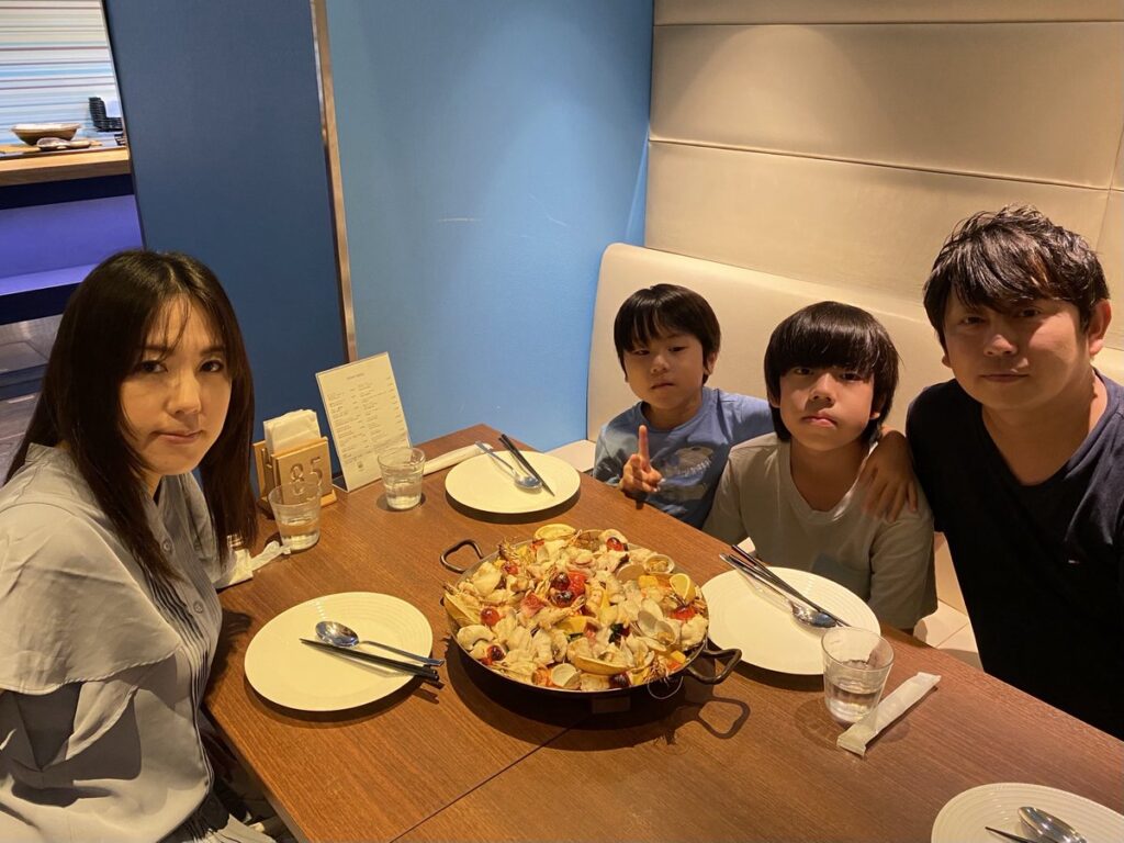 Fisherman’s CLUBの最後に味わう自作の海鮮パエリア