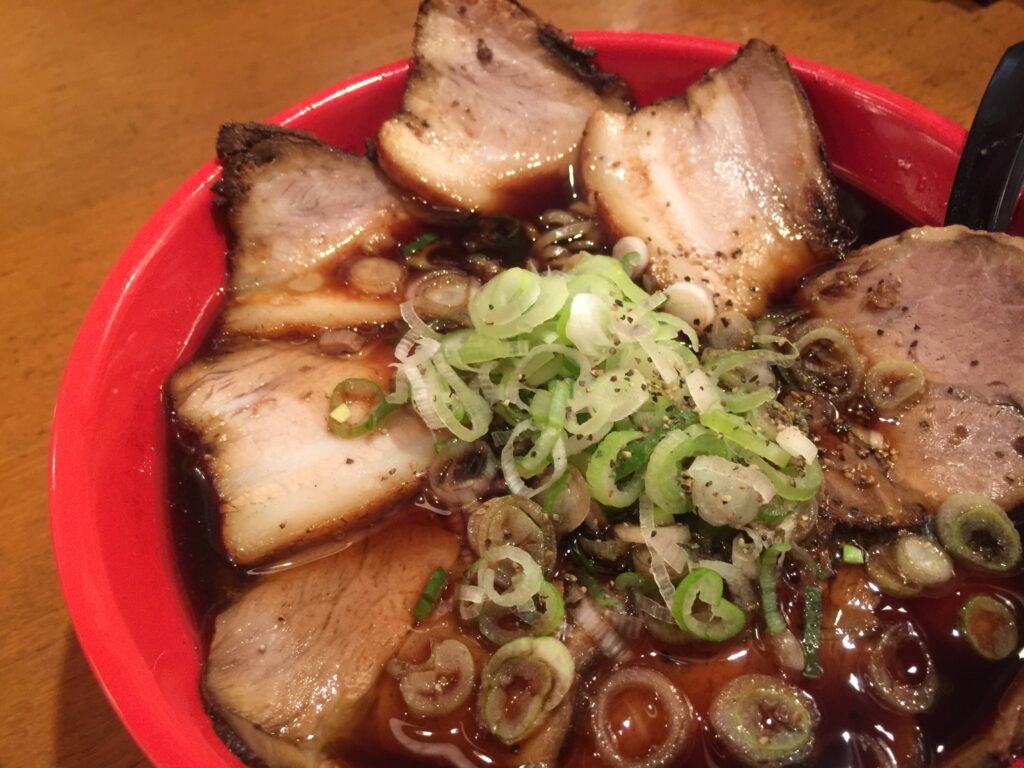 実際に食べ歩いてきた中部地方のラーメン（富山）・「富山ブラック麺家いろは」