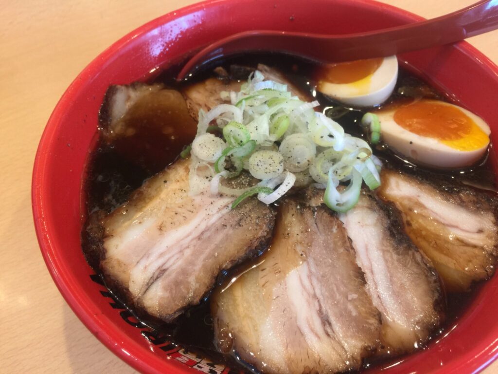 実際に食べ歩いてきた中部地方のラーメン（富山）・「富山ブラック麺家いろは」