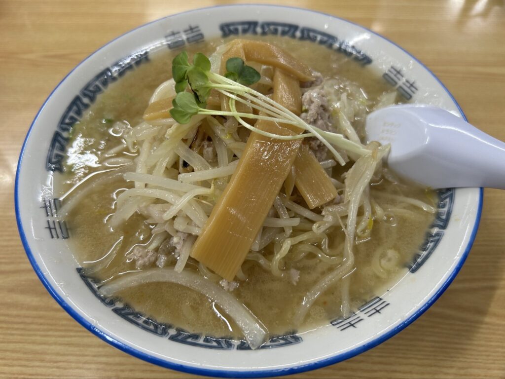 札幌味噌ラーメンの元祖「味の三平」