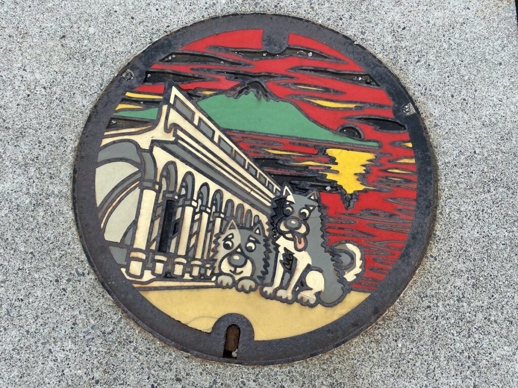 ノシャップ岬のタロとジロのマンホール
