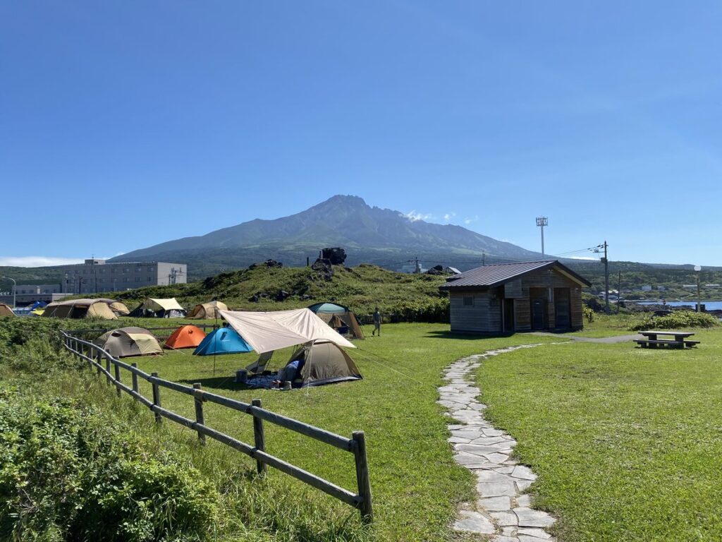 沓形岬公園キャンプ場で利尻富士を望む絶景キャンプ