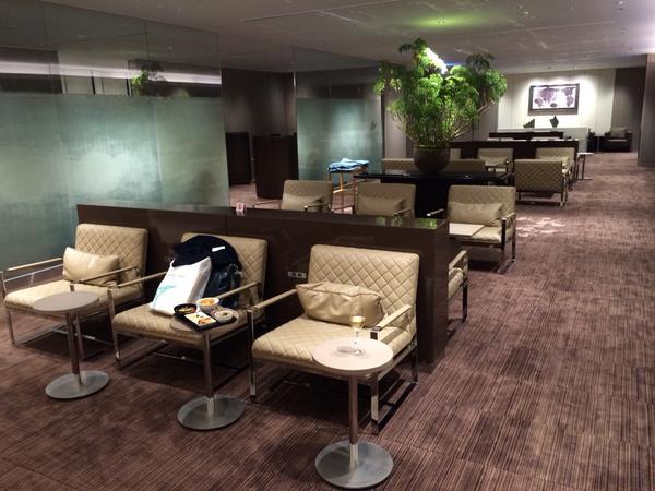 羽田空港・JALファーストクラスラウンジ「RED Suite」