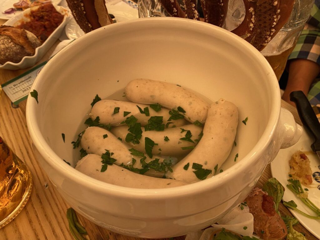 ミュンヘン名物の白ソーセージ