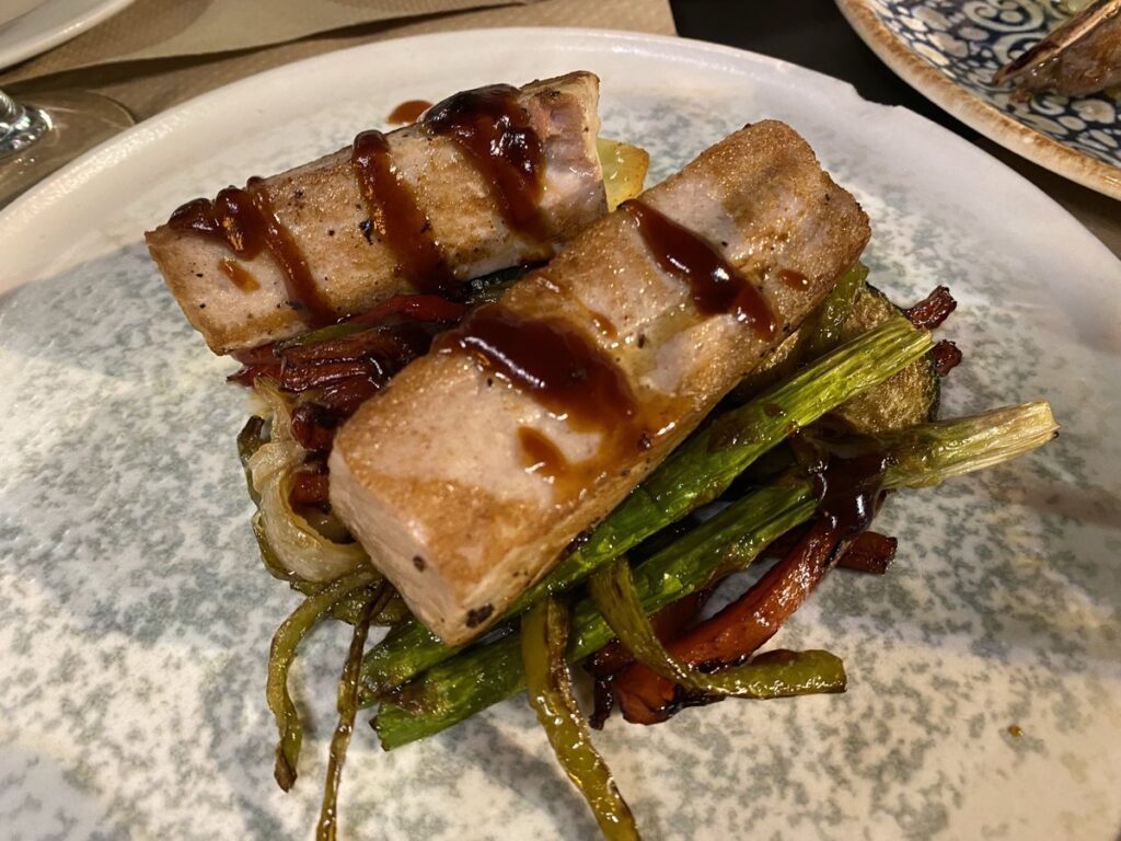 El Real Bar Restauranteのマグロステーキ