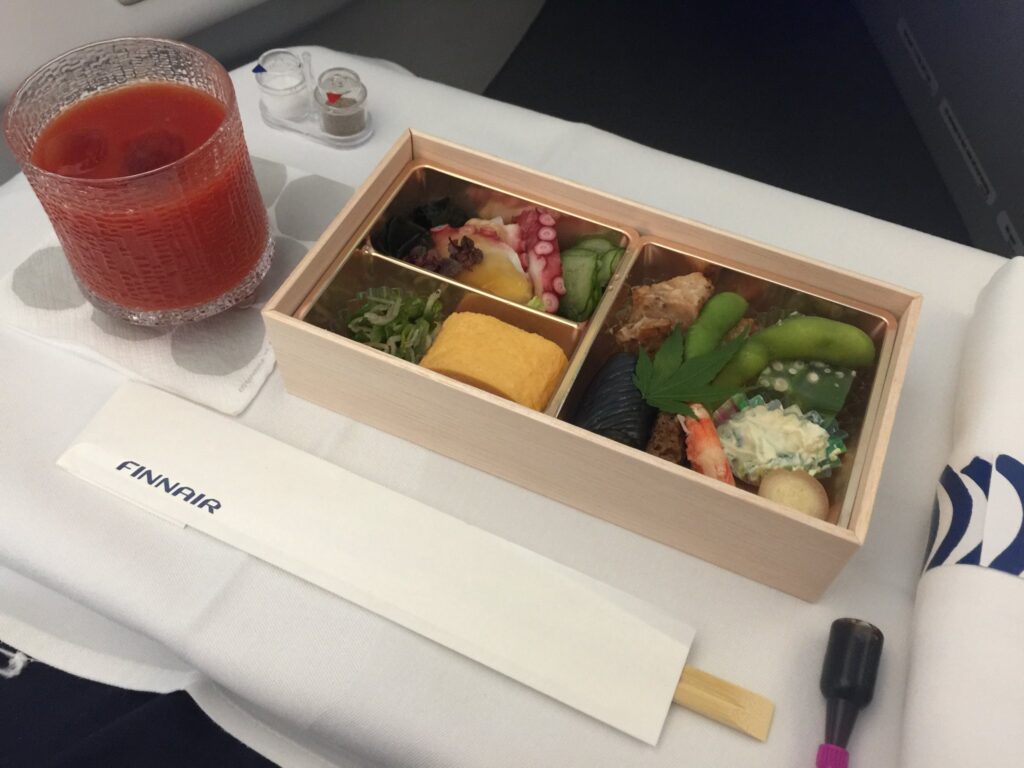 フィンエアーのビジネスクラスでいただく和食