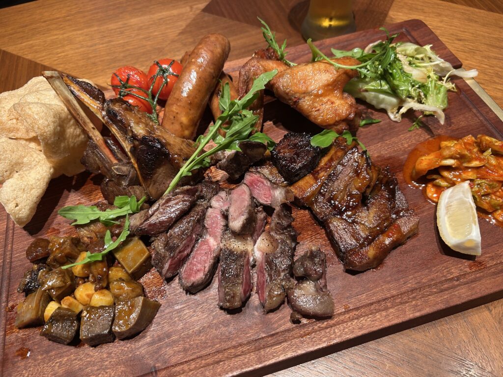 Canopy by Hilton Hangzhou West Lakeのレストランで食べたBBQプレート