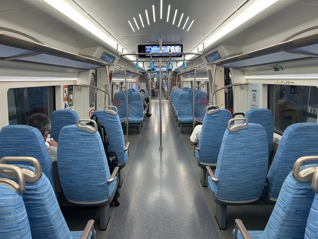 上海虹橋駅と上海浦東空港を結ぶ空港連絡線「市域机场线」