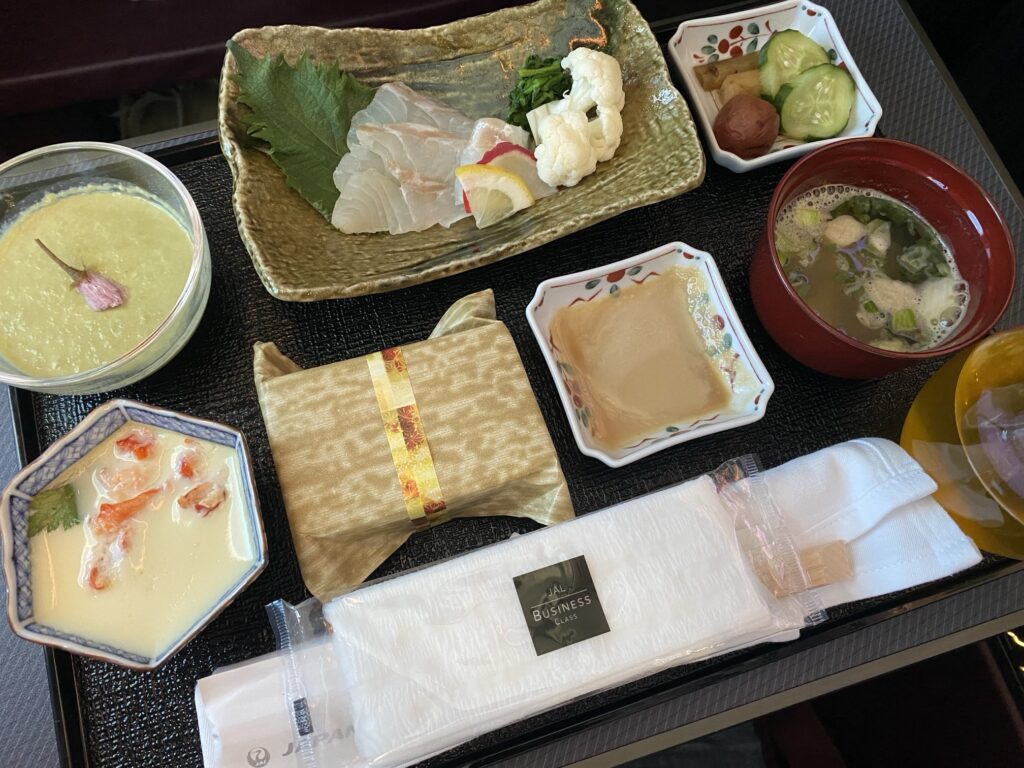 JL005便（ニューヨーク → 羽田）ビジネスクラス・「フミコの和食」