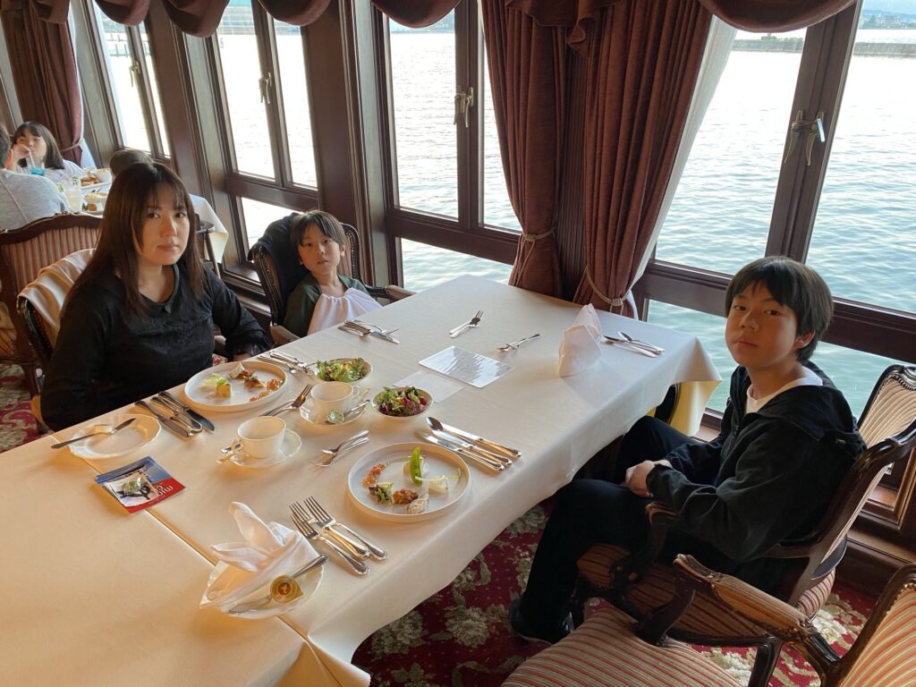 『成瀬は成瀬は天下を取りにいく』｜大津港ミシガンクルーズ「レッツゴーミシガン」