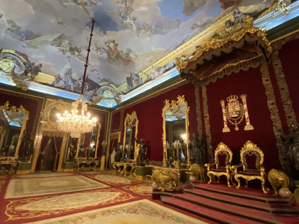マドリード王宮：「玉座の間 （Throne room）」