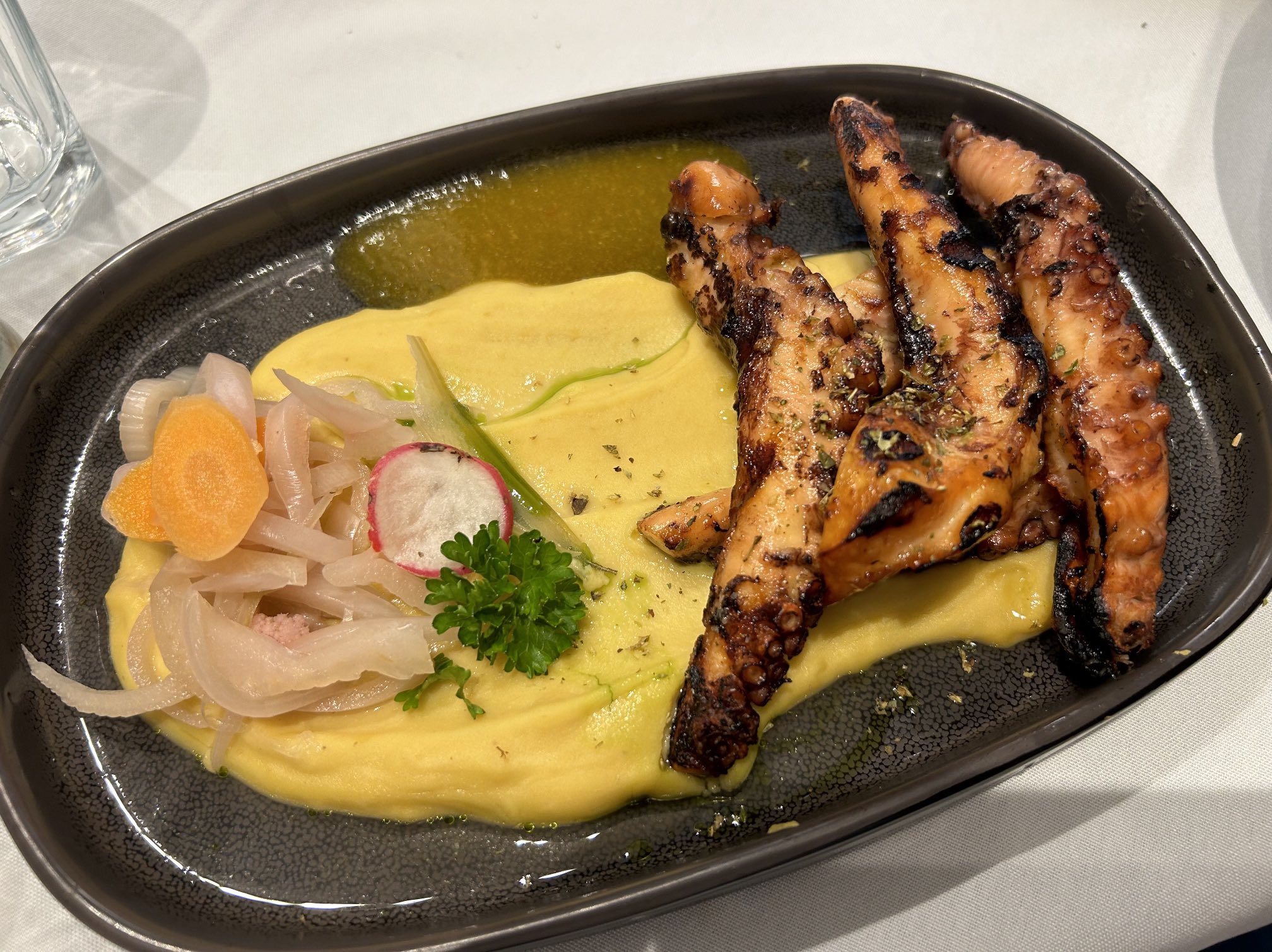 ギリシャレストラン「GREEK STORIES」でのランチ