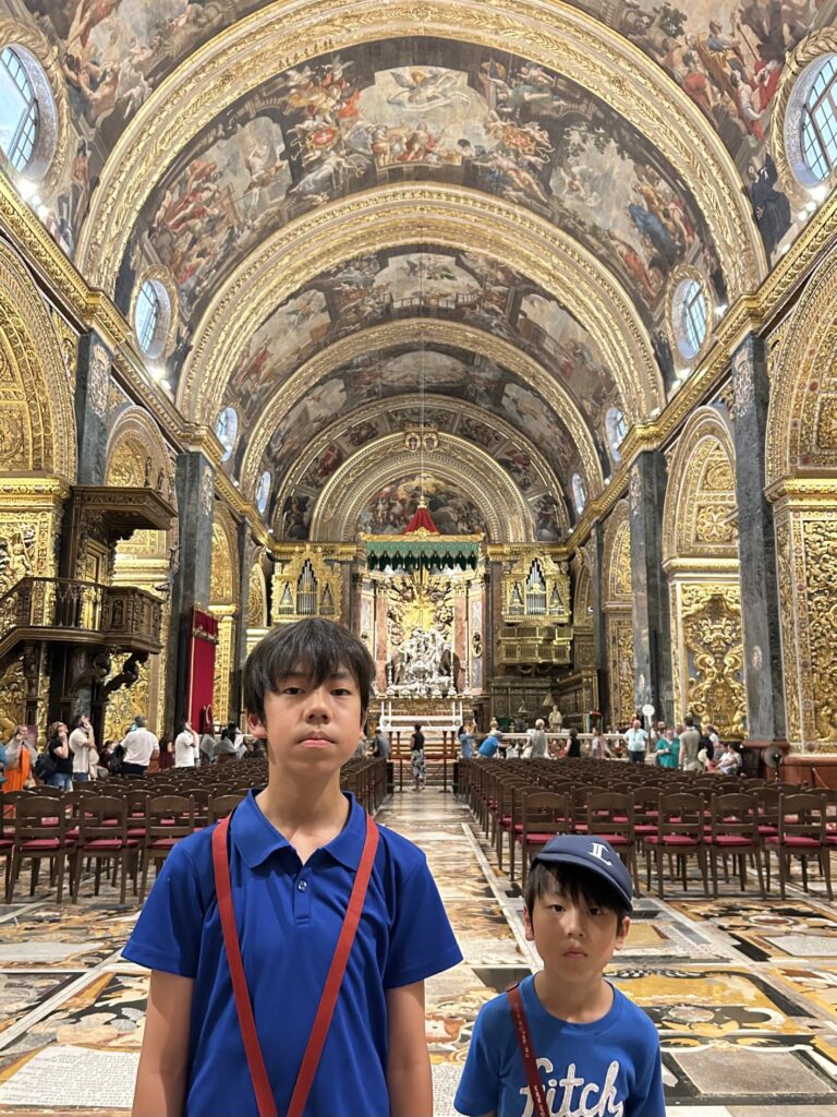 マルタ共和国の首都「バレッタ」:マルタ騎士団の財力に圧倒される「聖ヨハネ大聖堂」