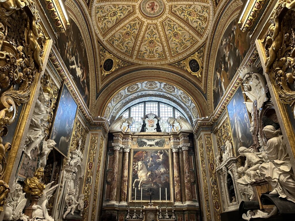 マルタ共和国の首都「バレッタ」:マルタ騎士団の財力に圧倒される「聖ヨハネ大聖堂」