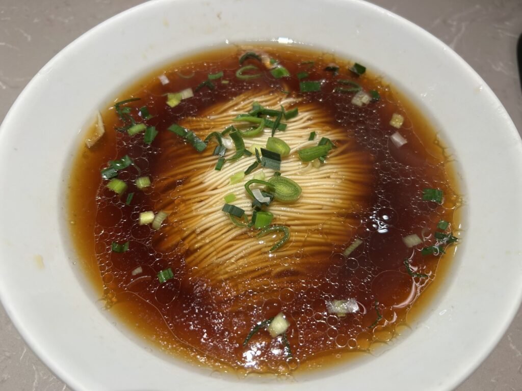 上海グルメ・蘇州麺のチェーン店「松鶴楼蘇式湯面(松鹤楼苏式汤面)」で紅湯面