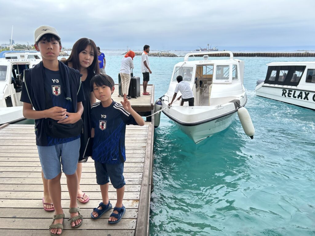 スピードボートで、南マーレ環礁のリゾート「Sun Siyam Olhuveli」へ