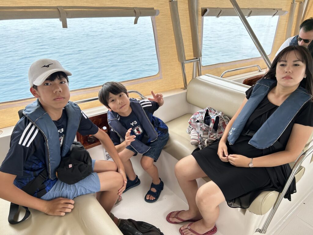 スピードボートで、南マーレ環礁のリゾート「Sun Siyam Olhuveli」へ