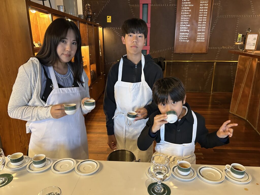 Heritance Tea Factoryで楽しむ紅茶体験、「ティーテイスティング」