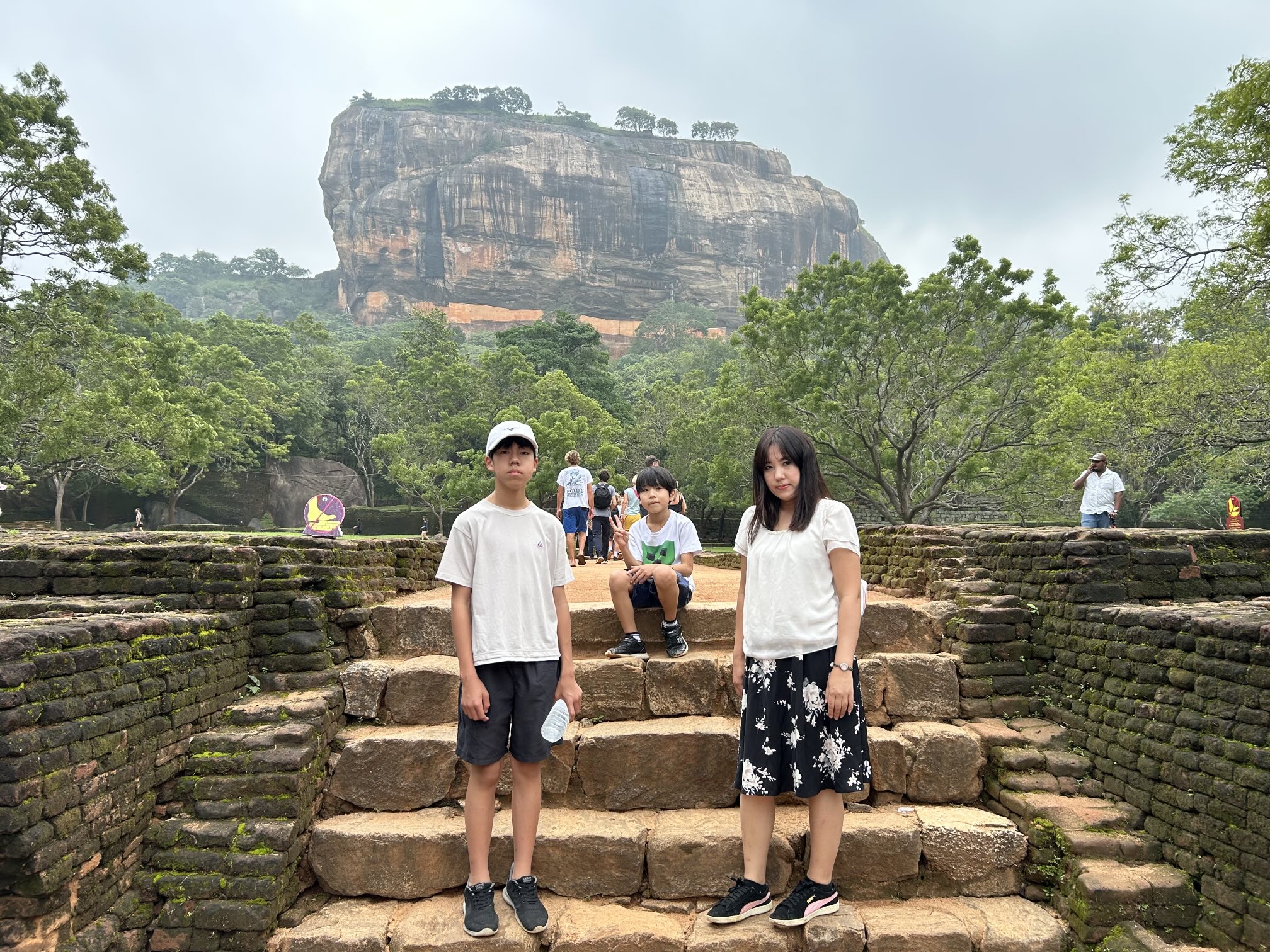天空の古代宮殿、「シーギリヤ・ロック」