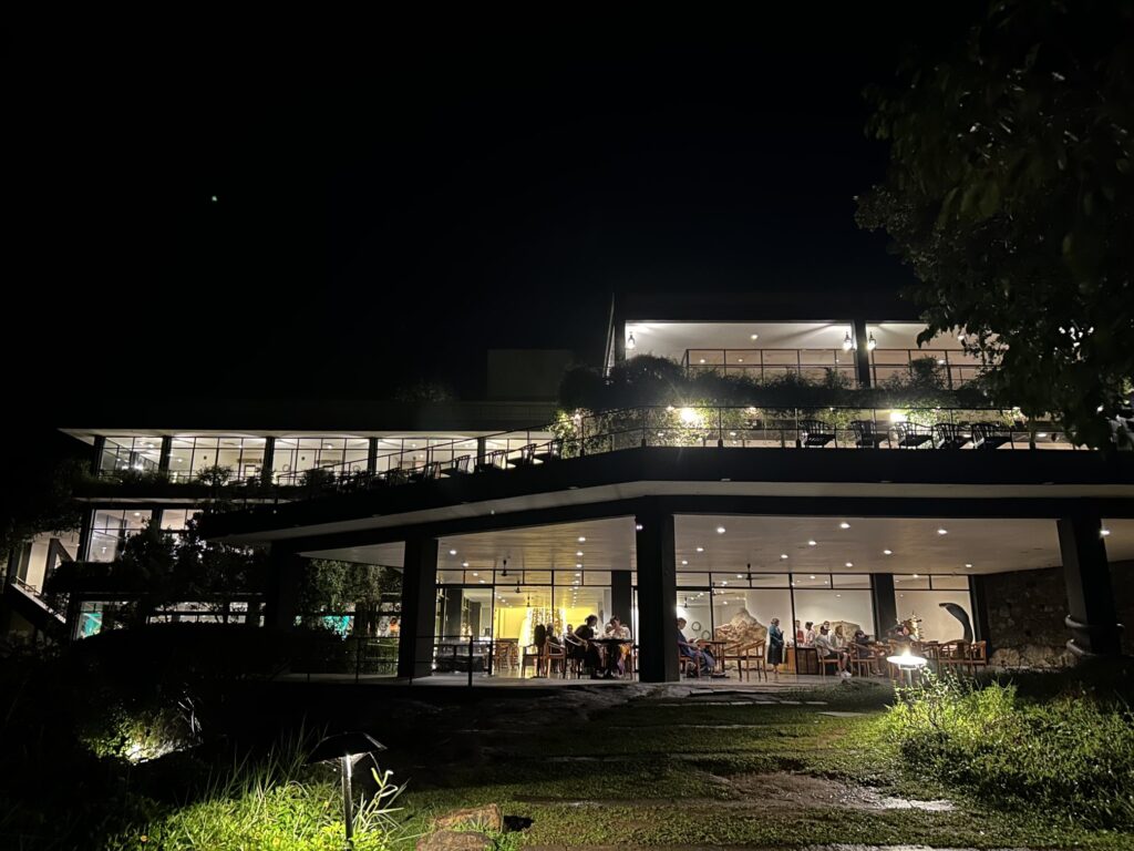 自然に溶け込む「Heritance Kandalama」