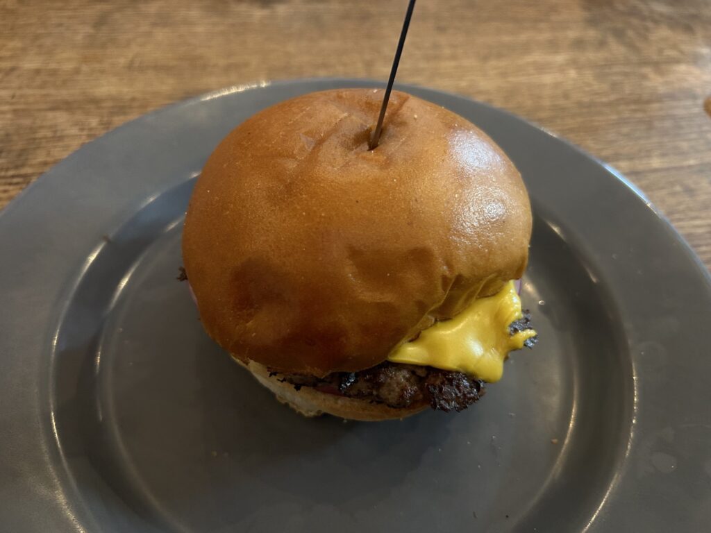 ハンバーガー屋「Good Company」でいただく「Smokey BBQ Burger」